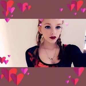 Meet your Posher, Alexis